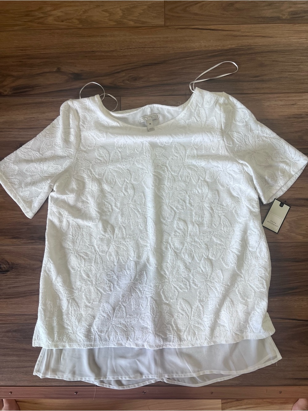 Dana Buchman White Textured Short Sleeve Tunic with Sheer Hem
